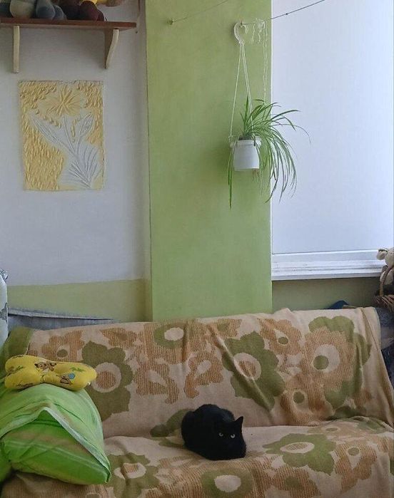 Простора 4-х кімнатна квартира в тихому місці