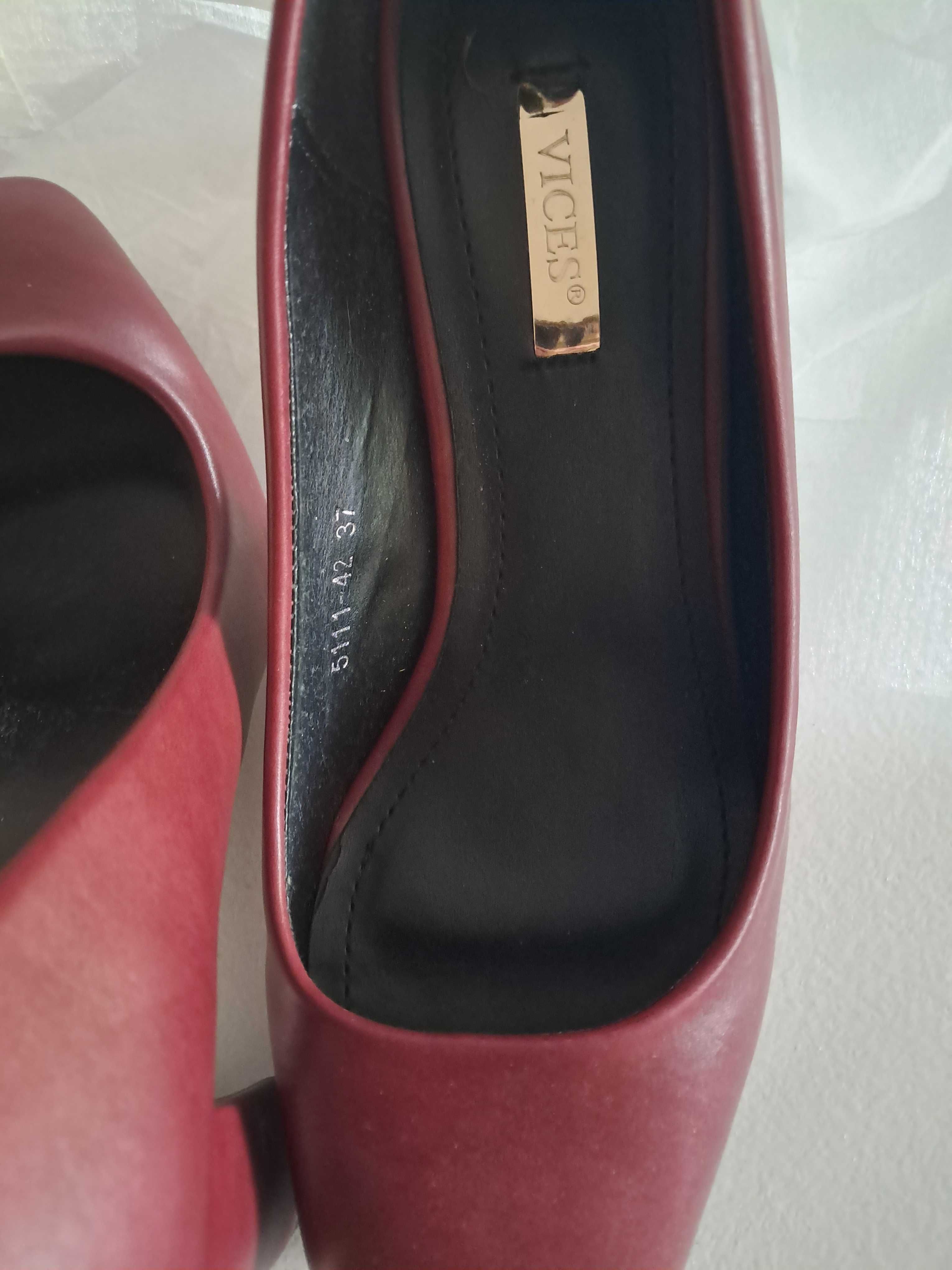 buty na obcasie, bordowe