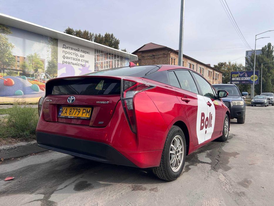 Таксі! Водій на авто компанії. ЗП %. Київ