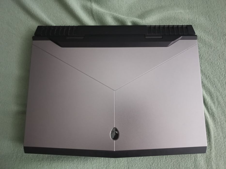 Laptop Dell Alienware 17 " R5 Intel Core i9 32 GB / 1T + torba gratis