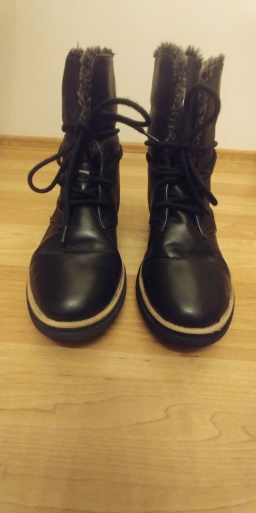 Botki damskie Clarks r.38 czarne