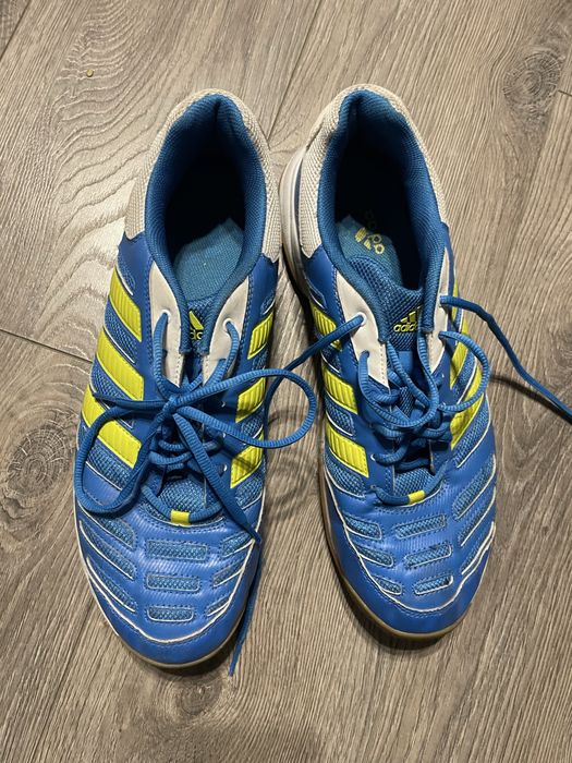 Спортивні кросівки adidas 46-47