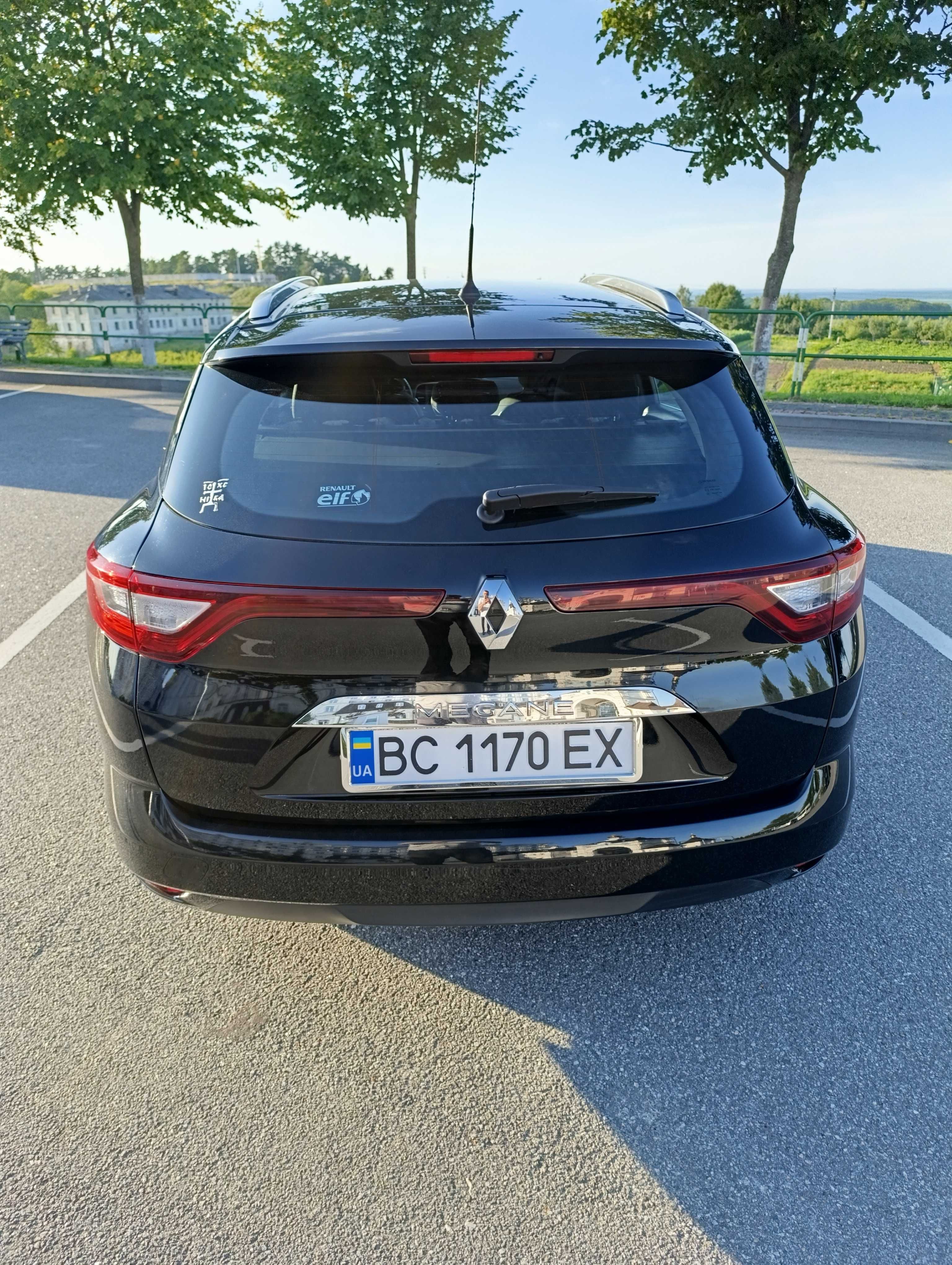 Легковий автомобіль