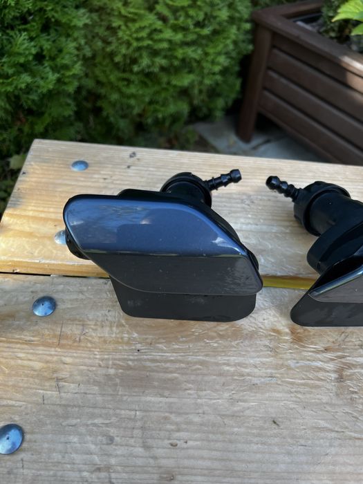 Spryskiwacz Lewy Prawy Przód węże Opel Vectra C Signum Opc Z168