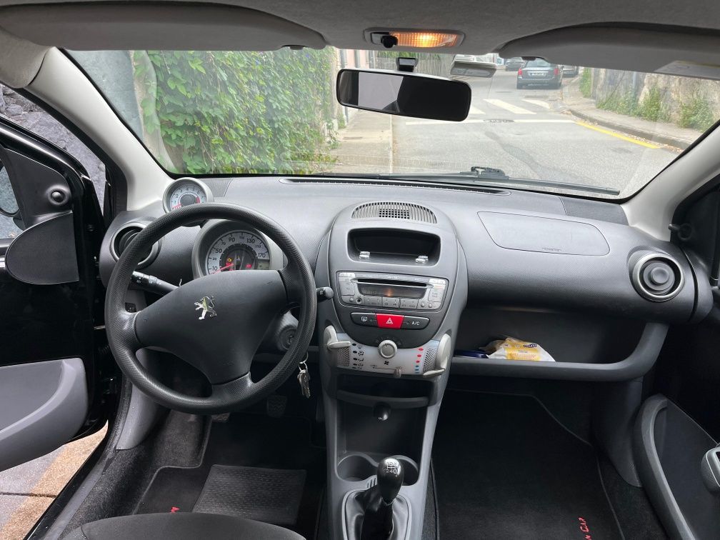 Peugeot 107 1.0 Gasolina 2011