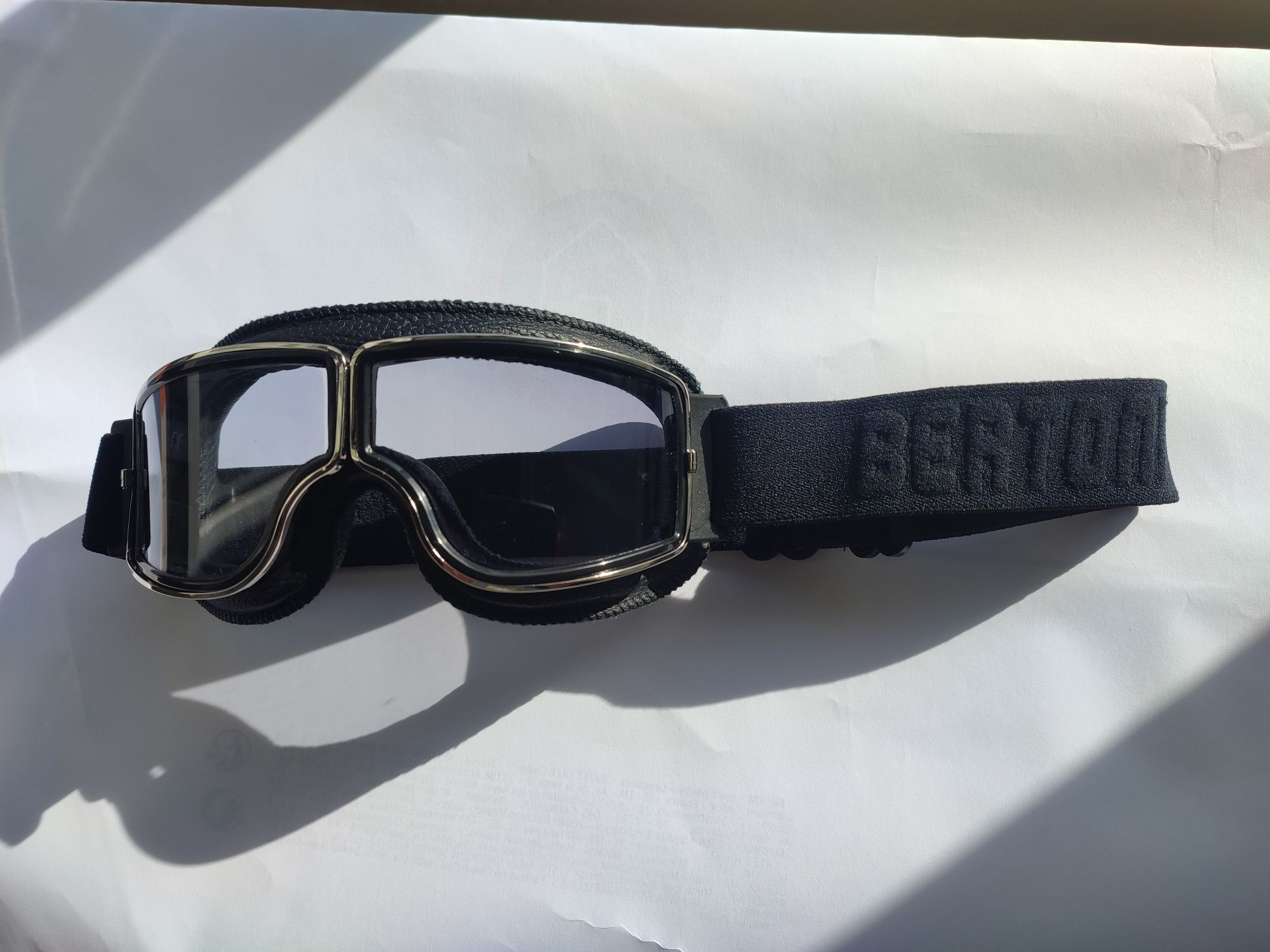 Bertoni - Óculos para mota com lentes foto cromática