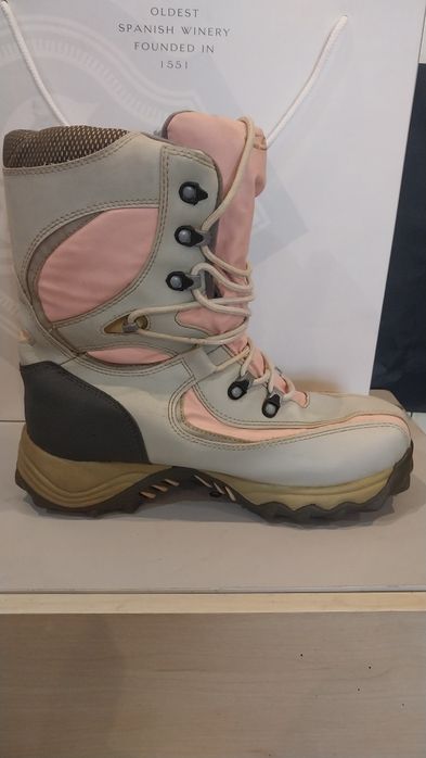 Продам горнолыжные женские  ботинки - сапоги. Champion Roxanne.