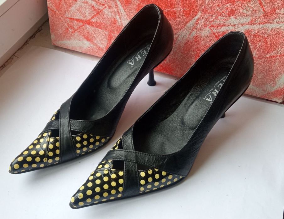 Продам жіночі туфлі