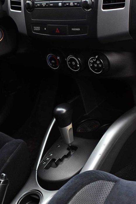 Mitsubishi Outlander 2010 2.4 бензин/газ обмін [Перший внесок від 20%]