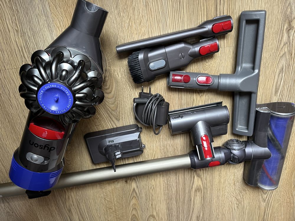 Dyson V8 animal+