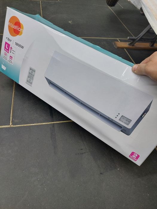 Настінний обігрівач.