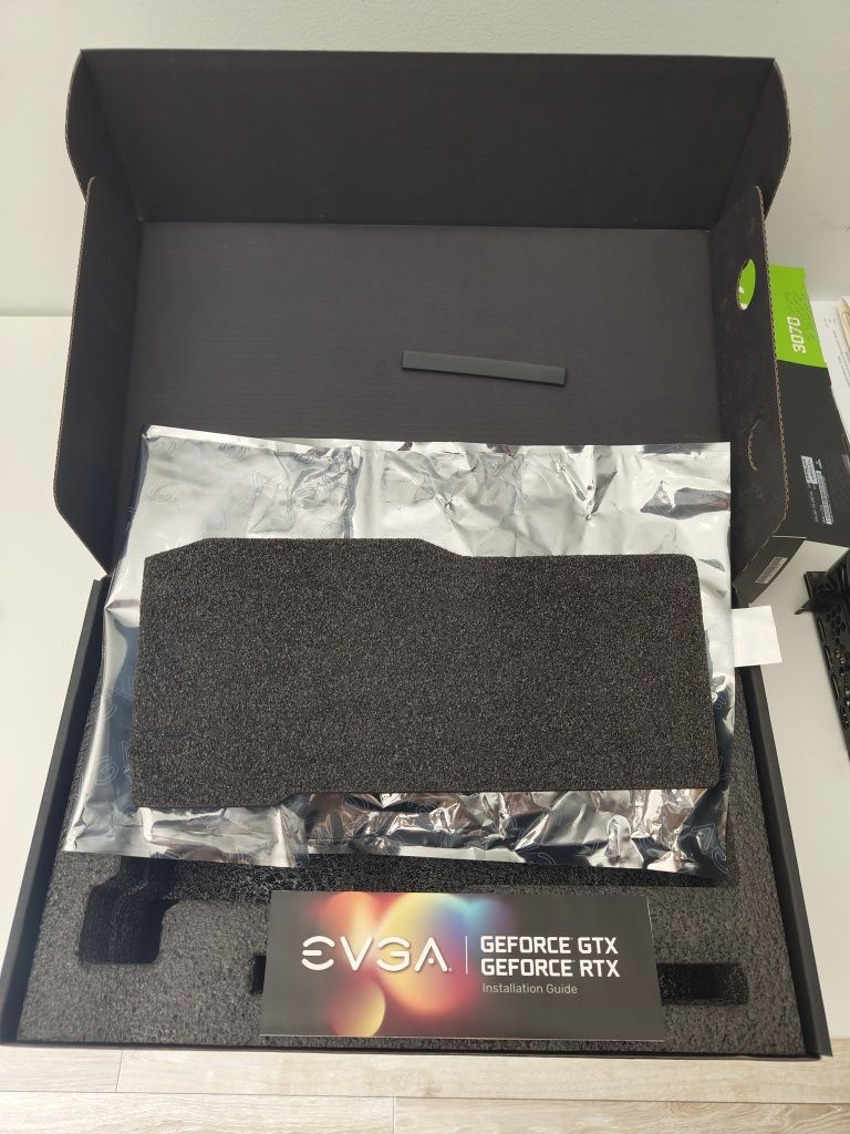 Placa Gráfica NVIDIA EVGA RTX 3070 FTW3 Ultra