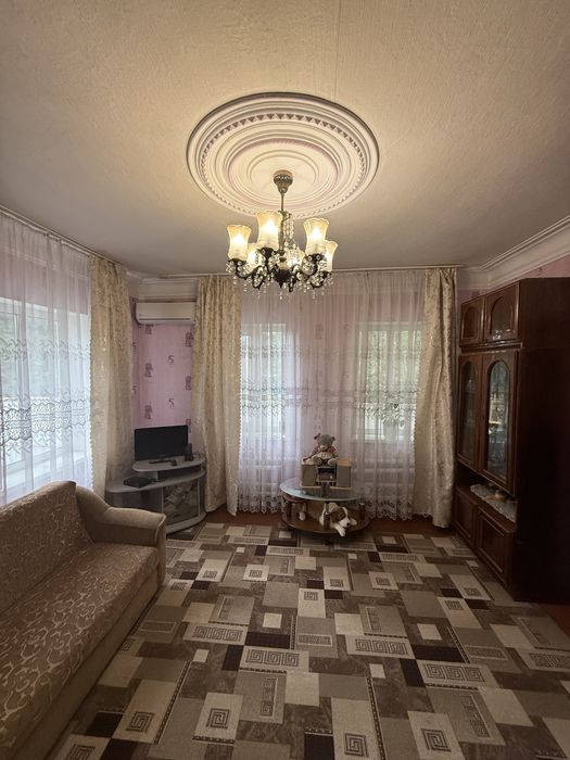 Продается хороший газифицированый дом. Славянск.