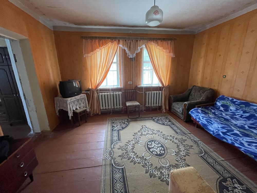 Продається будинок в Нових Петрівцях