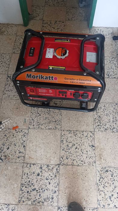 Vendo gerador com poucas horas de uso