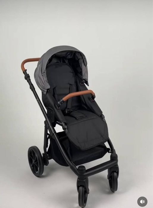 Коляска в гарном стане