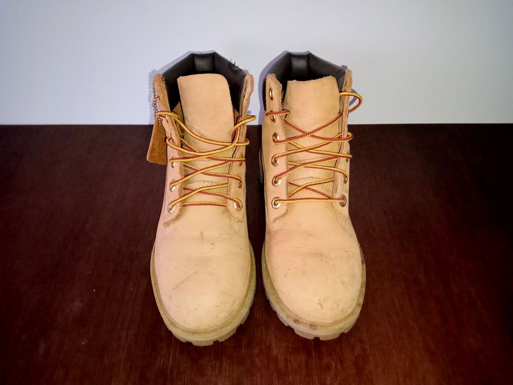 Timberland nr 36.5--23 cm