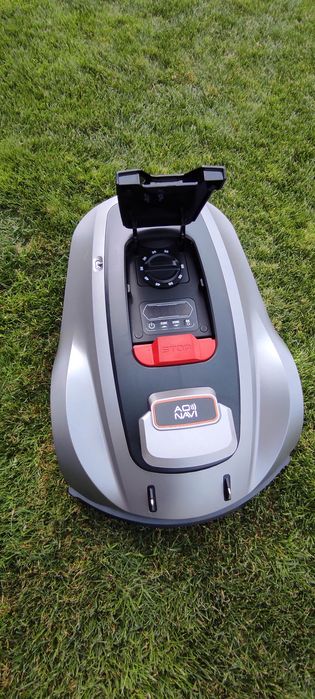 Kosiarka automatyczna Sunseeker X3 RTK do 800m2 Robot koszący GW 3lata