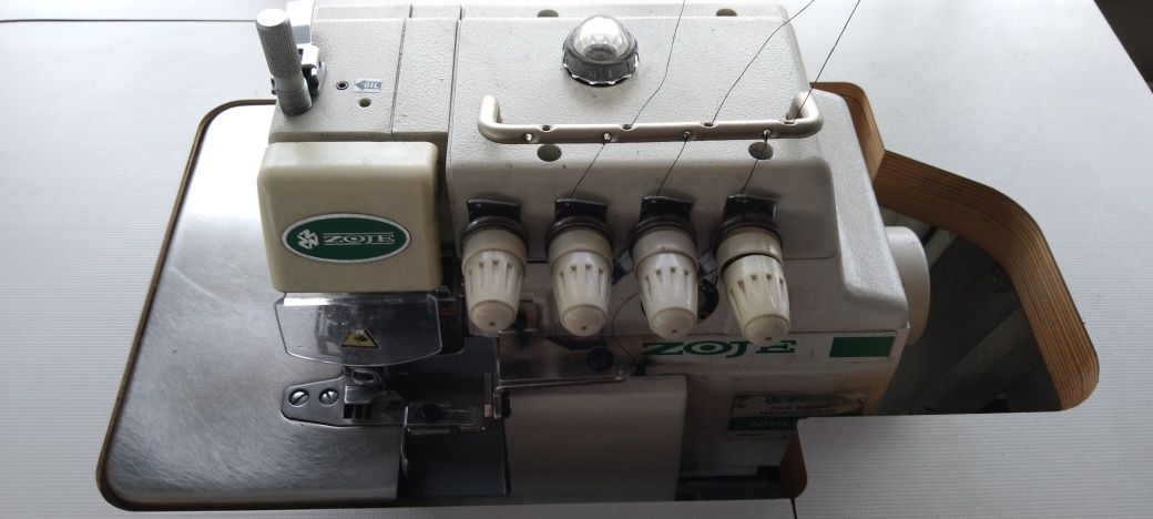 Overlock 5-nitkowy zoje