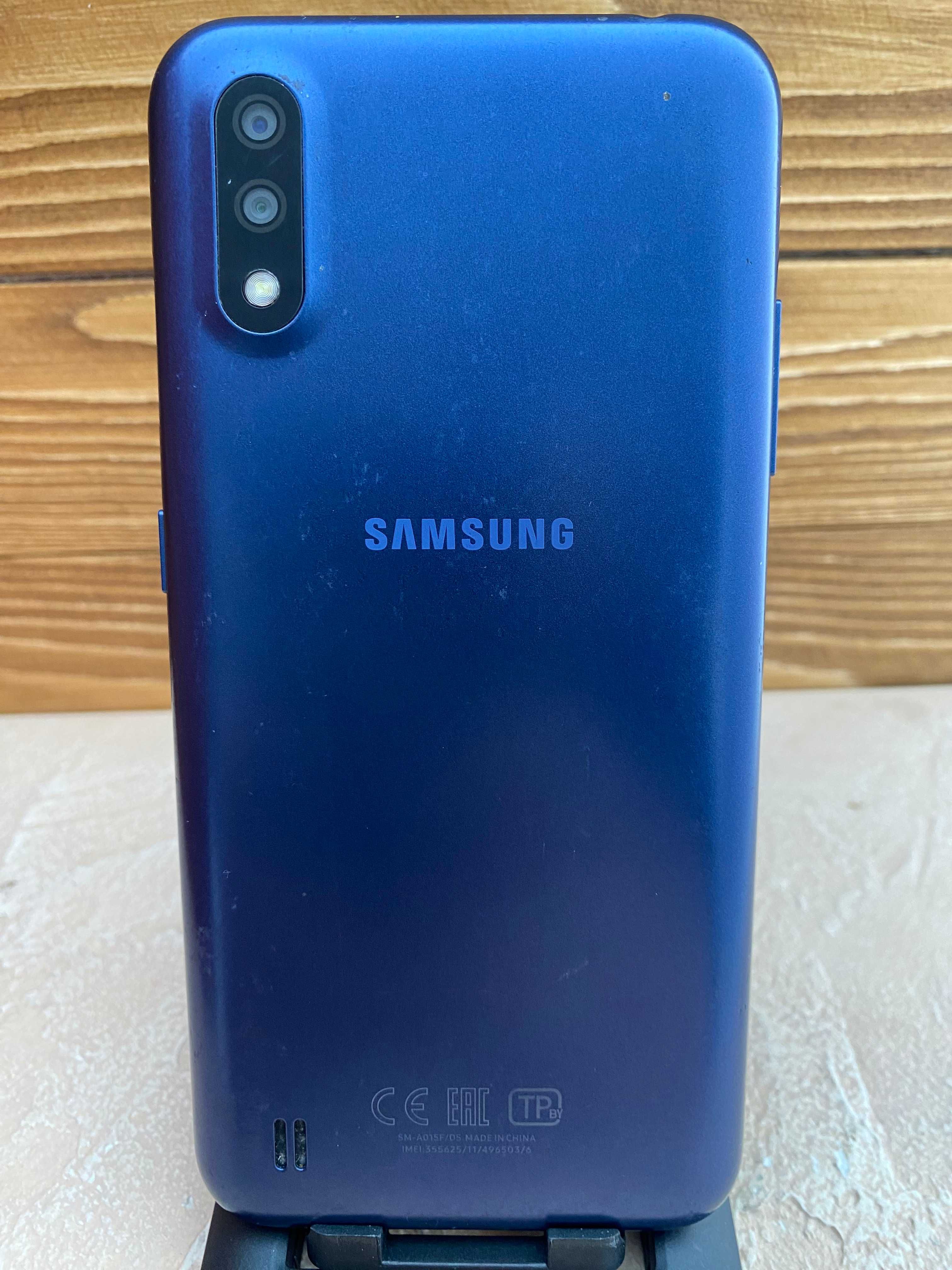 Смартфон Samsung Galaxy A01 A015F 16 GB (65036)