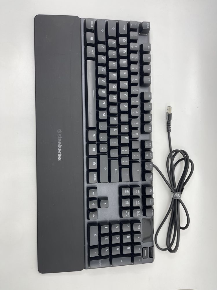 Игровая USB-клавиатура SteelSeries/Apex5 с RGB-подсветкой