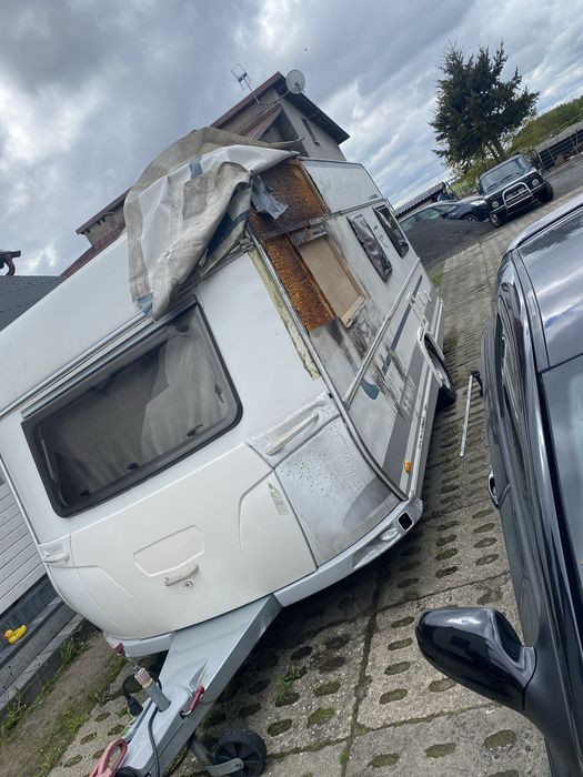 Przyczepa kempingowa FENDT CARAVAN SAPHIR 495. 1700DMC  uszkodzona