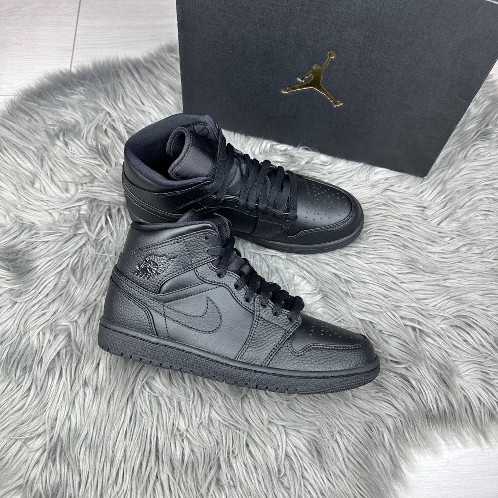 Nike air jordan 1 mid шкіряні кросівки 40 25