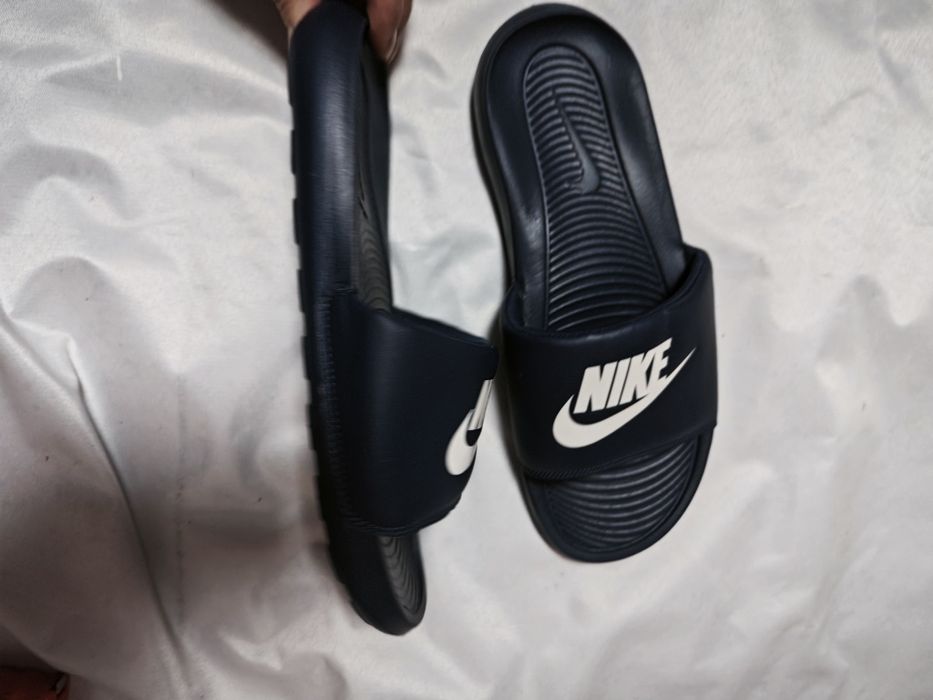 Тапки шльопанці Nike benassi 44р