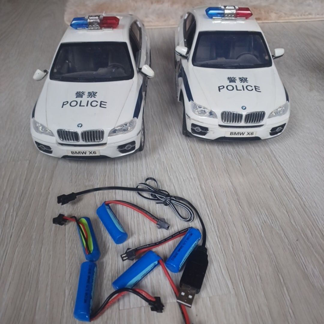 Машины BMW Police на управлении