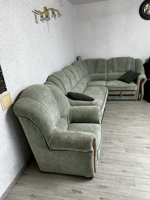 Диван кутовий з кріслом