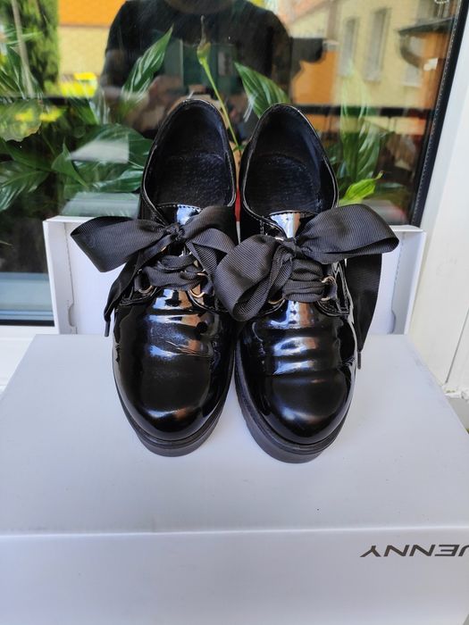 Lakierki Wojas roz 37