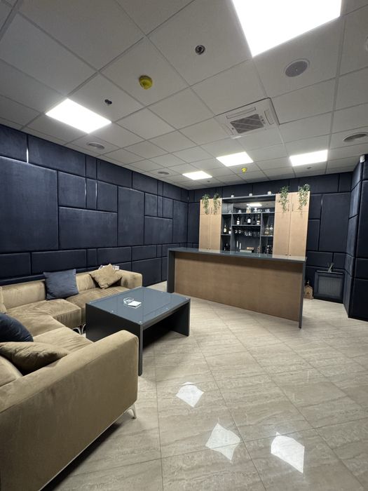 Здам офіс в бізнес-центрі "Summit" вул. Грушевського, 9б.