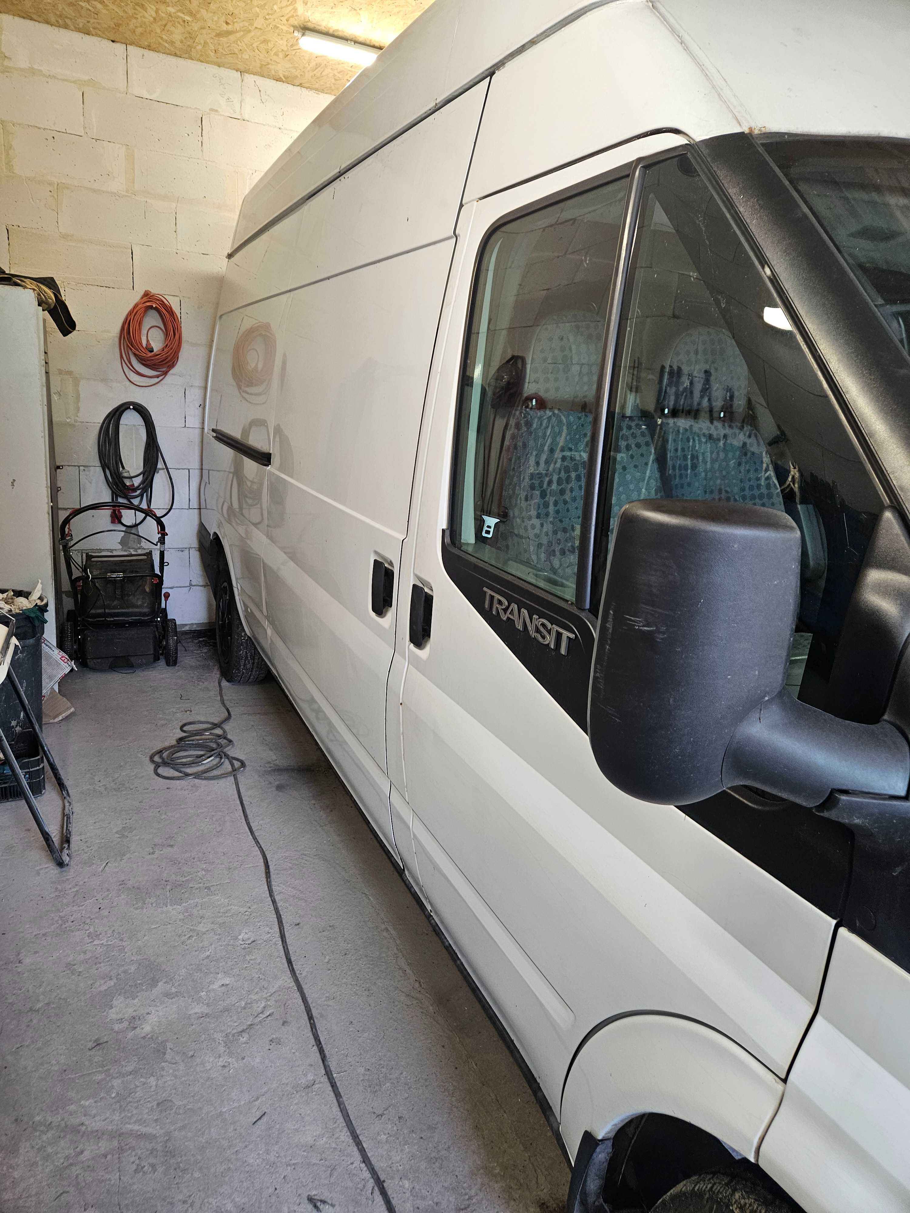 ford transit 2,2