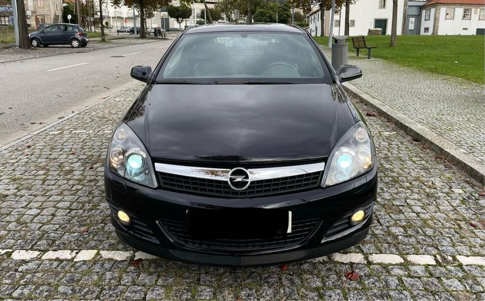 Opel astra 1.9 GTC