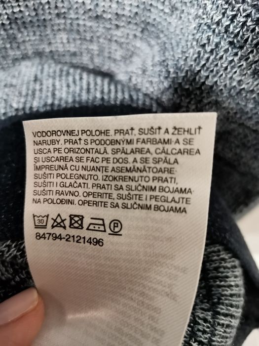 Sweter męski C&A - L w serek ze wstawką