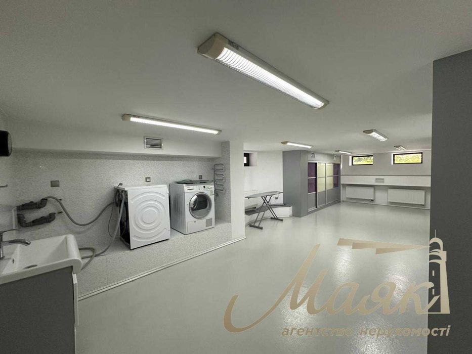 Оренда резиденції з двох будинків на 60 сотках землі в Хуторі Мригі