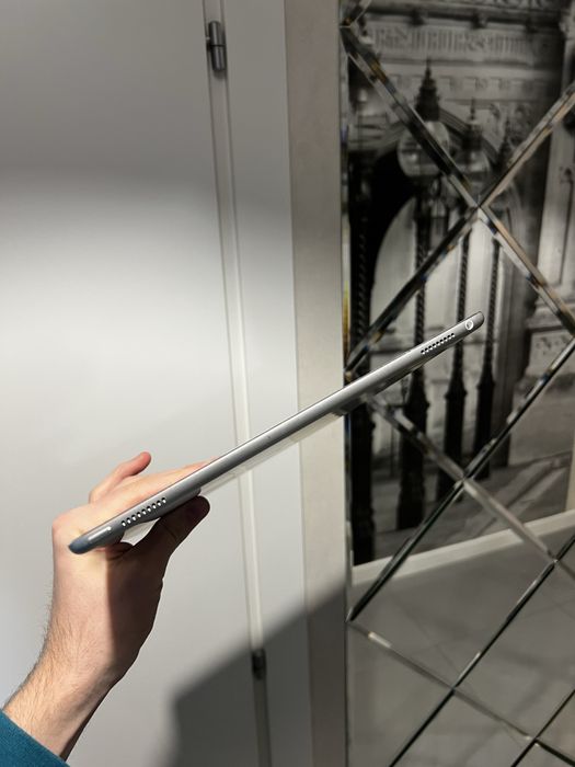 iPad Pro 12.9 32gb Silver Wifi  планшет з гарантією АКБ 92