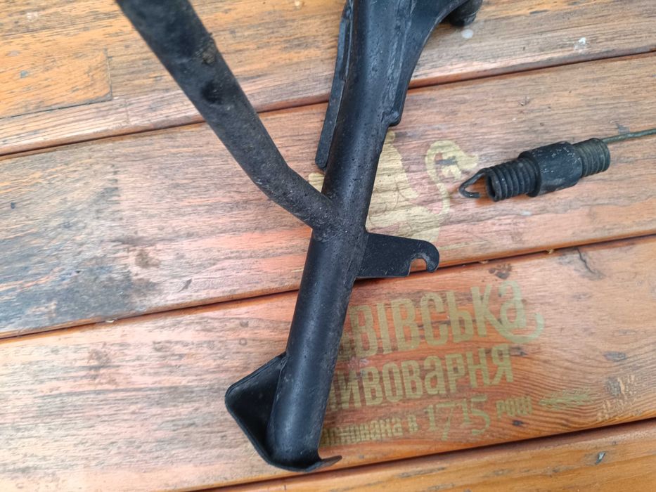 Honda cb 750 F2 Центральна підніжка.