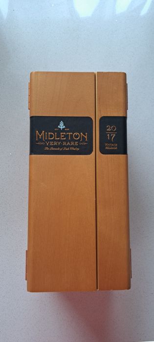 Opakowanie. Skrzynia. Midleton 2017
