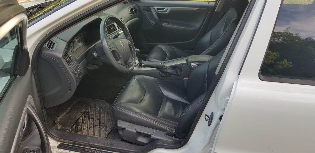Volvo V70 2,4 T5 260KM 2007 LPG Automat