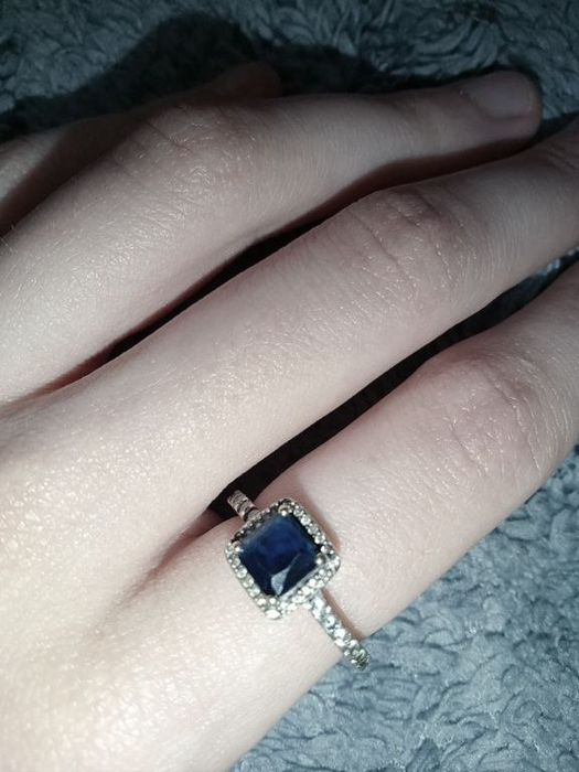 каблучка з камінчиками