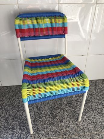 Cadeira para criança. Ikea Färgglad  Como nova