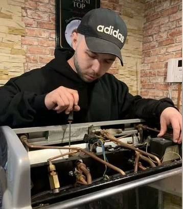 Ремонт кавомашин Виїзд Чистка Декальцинaція