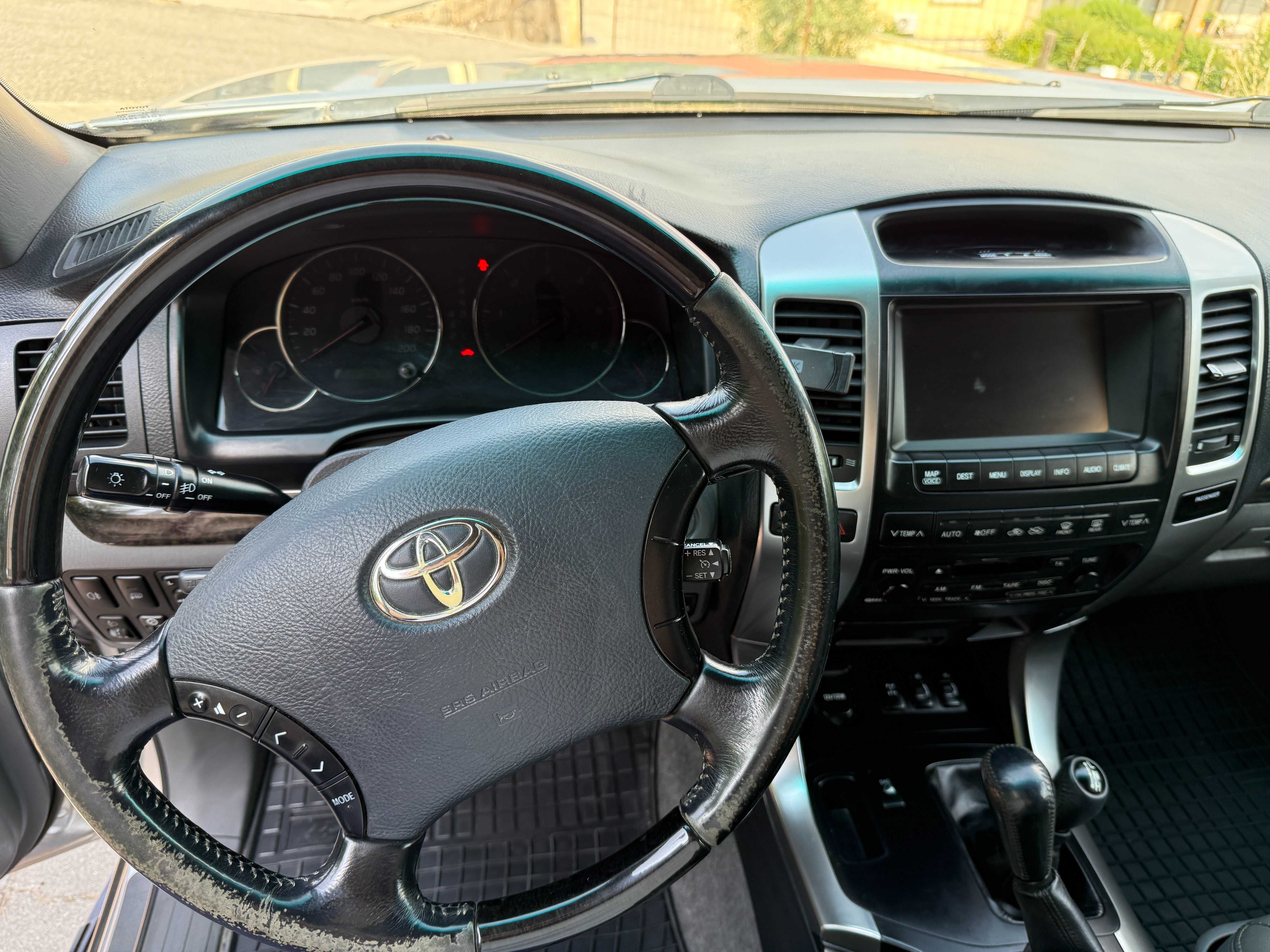 Toyota Land Cruiser KDJ-120, D-4D, Auto, 173 cv, 8 Lugares