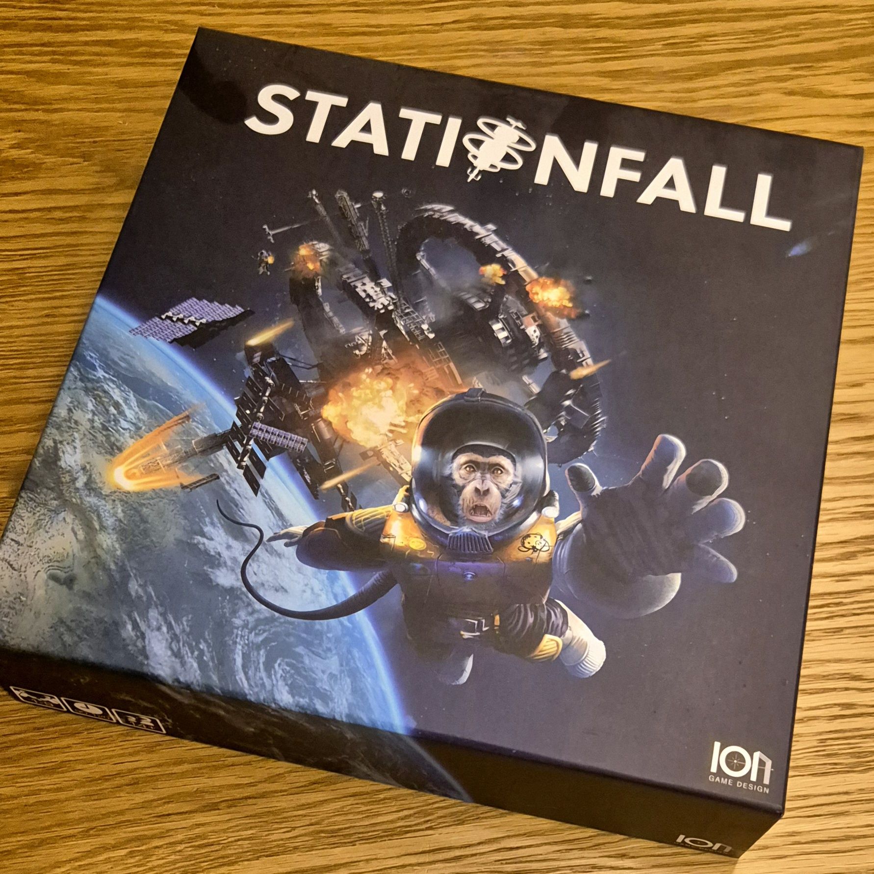 Stationfall EN + figurki gra planszowa