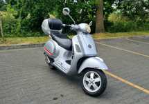 Vespa GTS 125 +  kufer