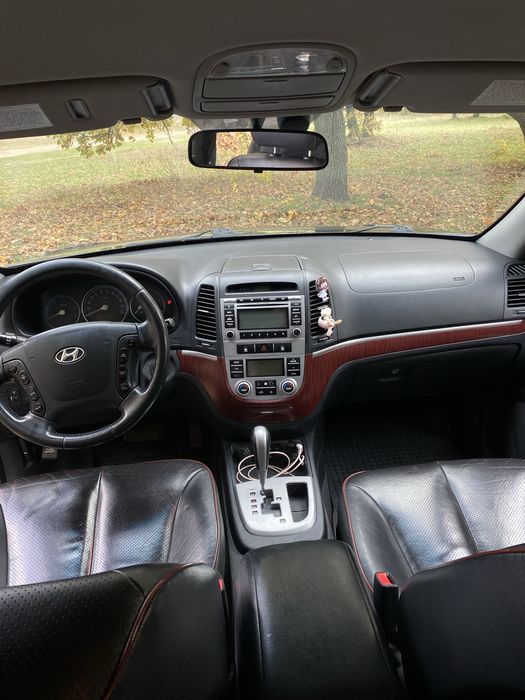 Продаю Hundai Santa fe