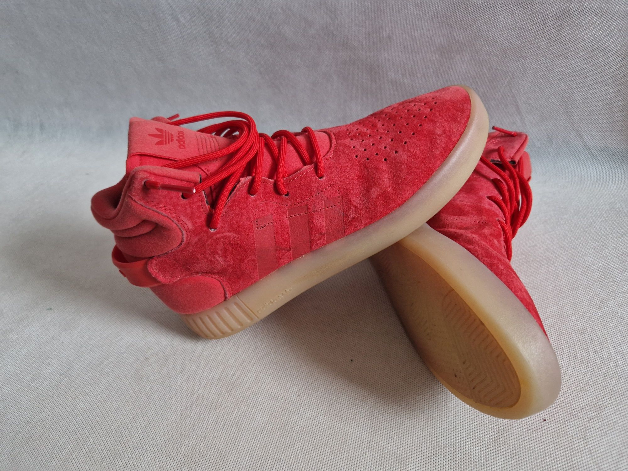 Adidas Tubular Invader red