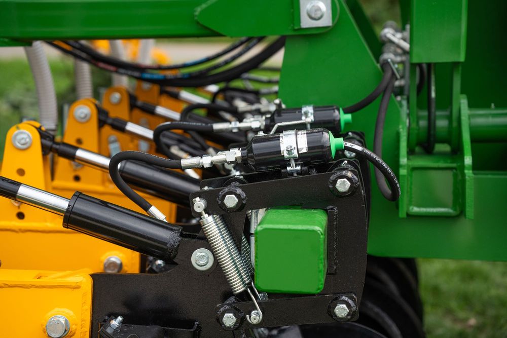 AGREGAT STRIP TILL - uprawa pasowa, agregat uprawowy, bezorkowy