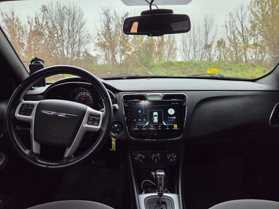 Chrysler 200 продам